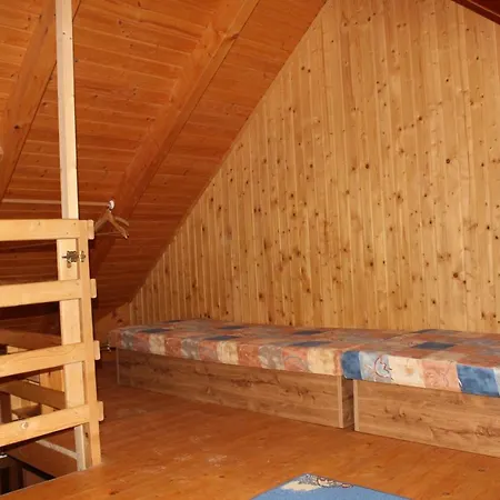 Vendégház Usmev Arnótfalva